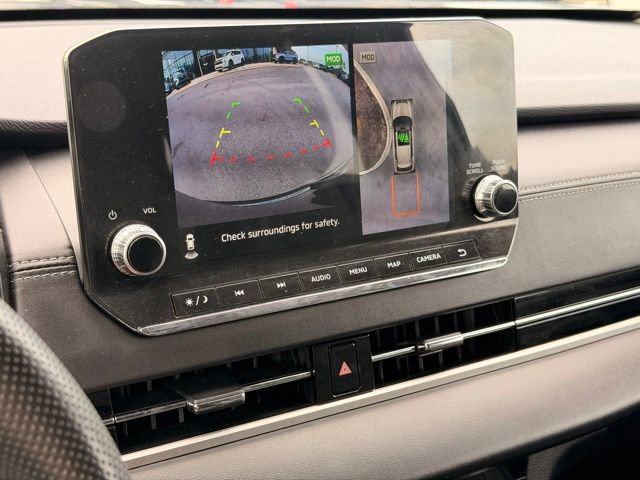Used 2024 Mitsubishi Outlander AWD image 29