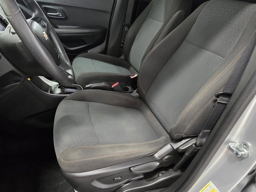 Used 2020 Chevrolet Trax LS w/ Tint and Cruise Package image 21