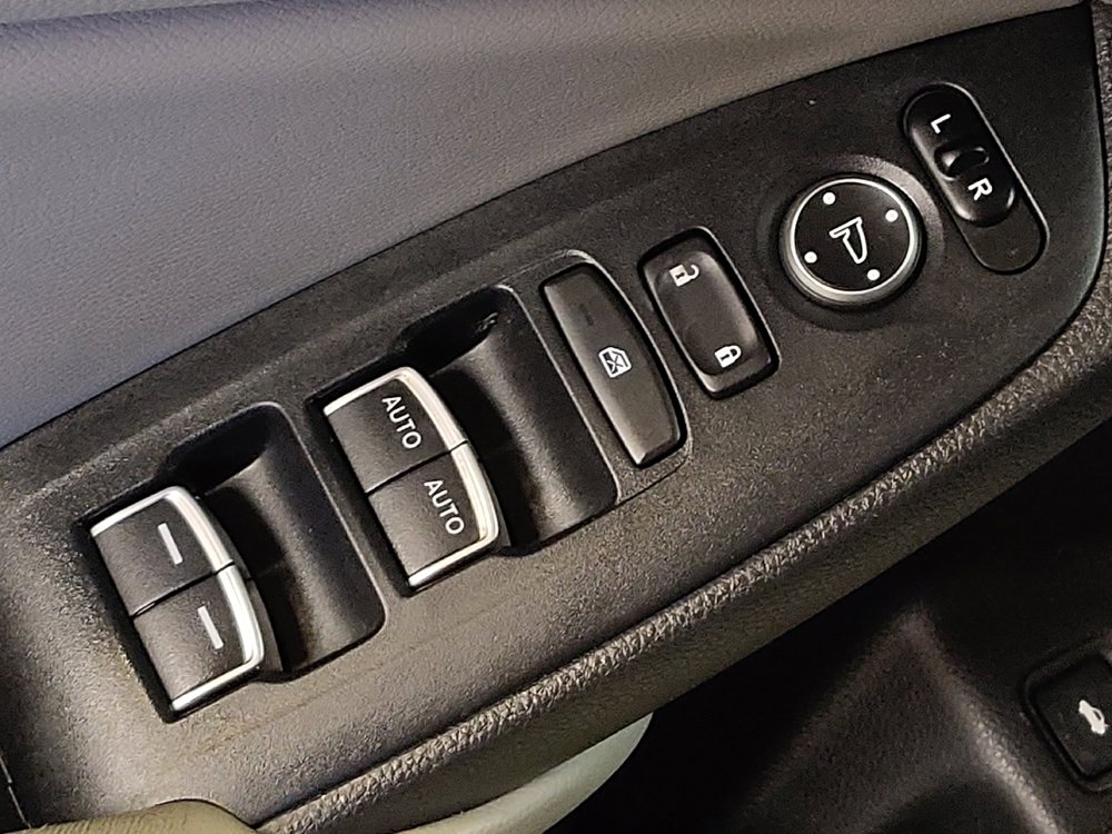Used 2018 Honda Accord LX image 27