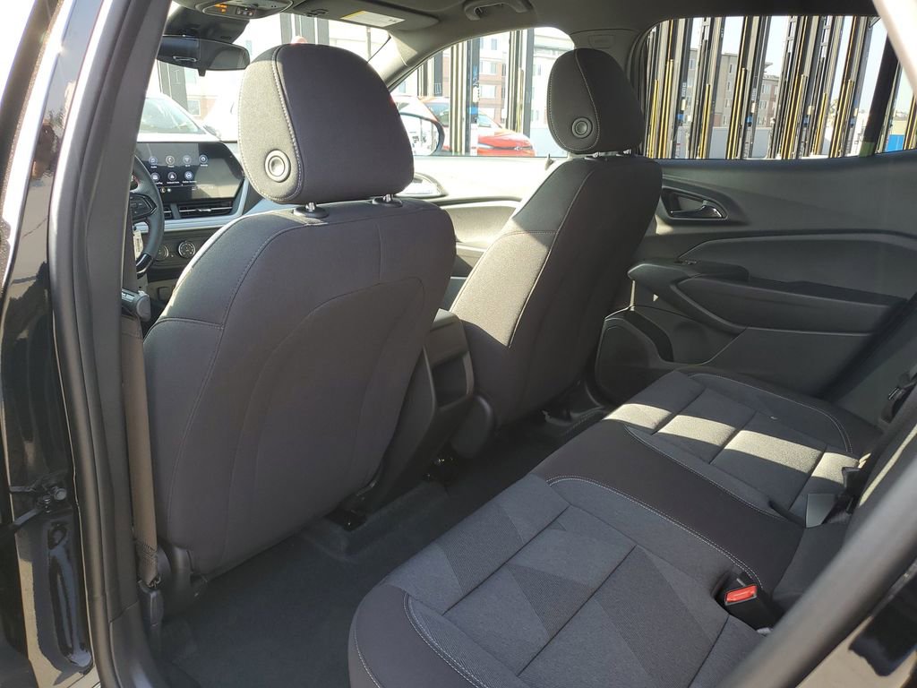 New 2026 Chevrolet Trax RS image 7