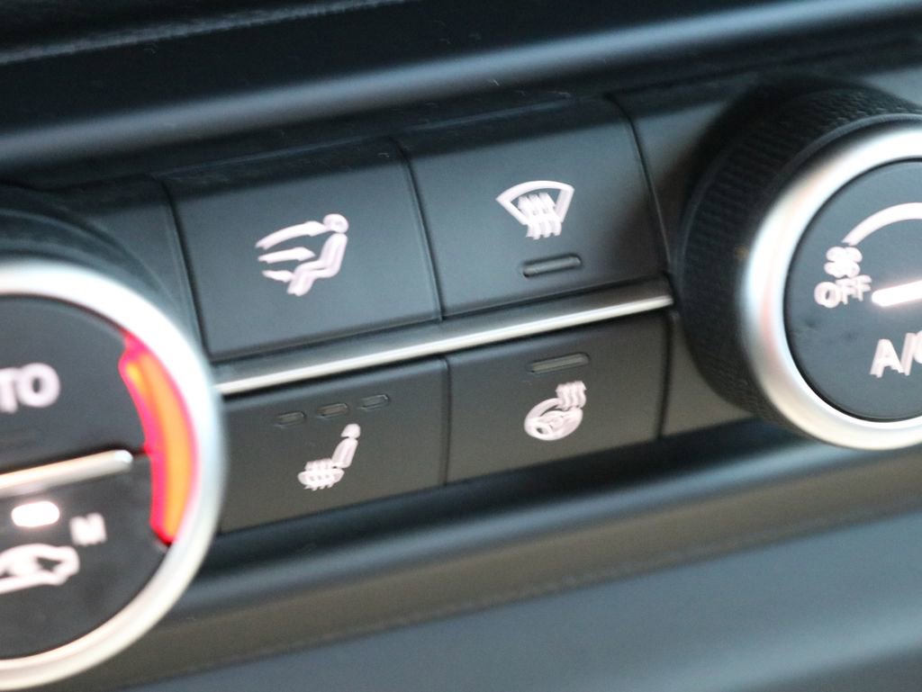 Used 2019 Alfa Romeo Stelvio Ti Sport w/ Quick Order Package 22S Sport AWD/4WD image 18