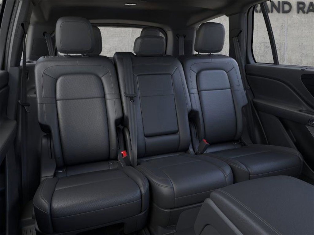 New 2026 Lincoln Aviator Reserve image 11