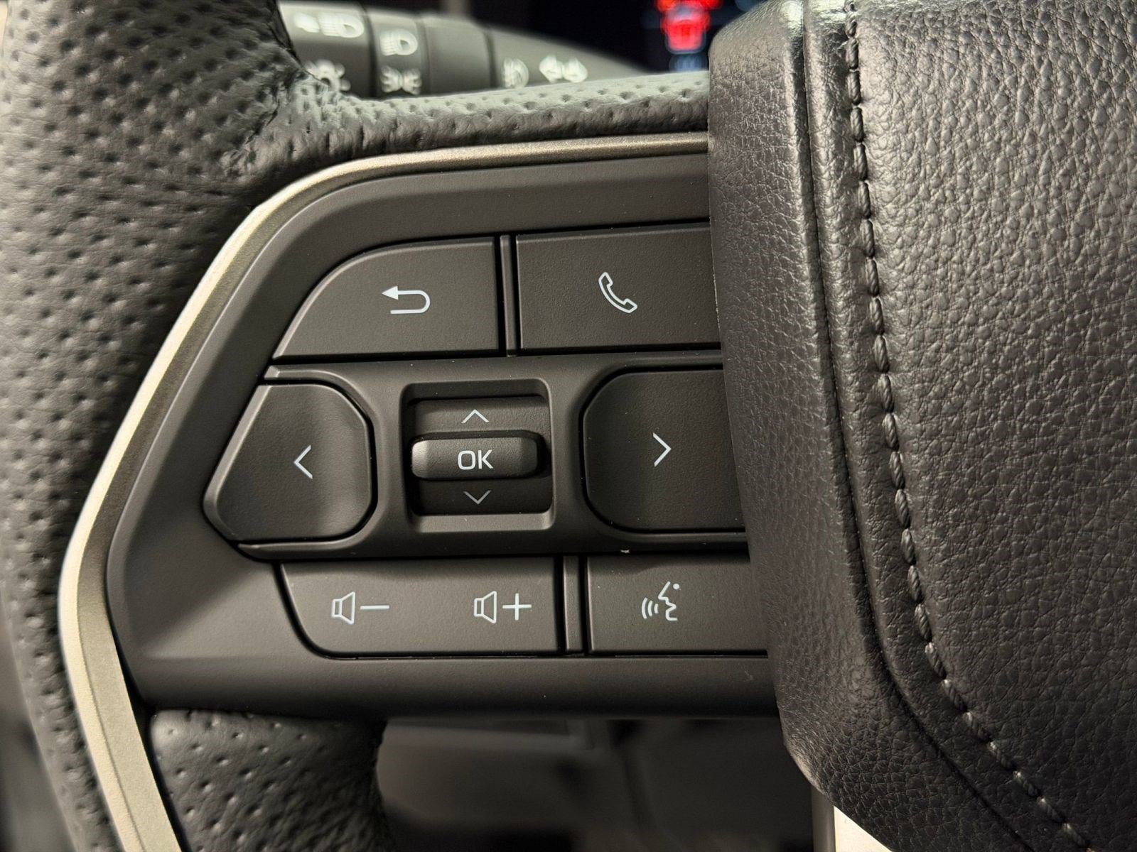 New 2026 Toyota Sequoia SR5 AWD/4WD image 15