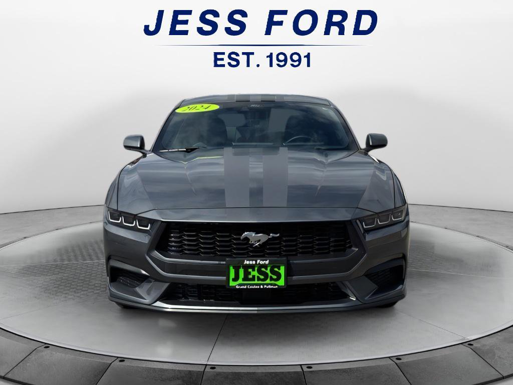 Used 2024 Ford Mustang Coupe image 8