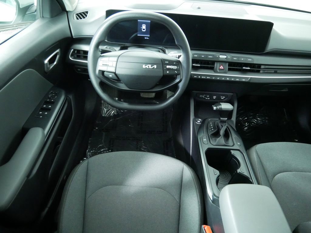 Certified 2025 Kia K4 FWD image 21