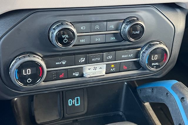 Used 2023 Ford Bronco Wildtrak AWD/4WD image 27
