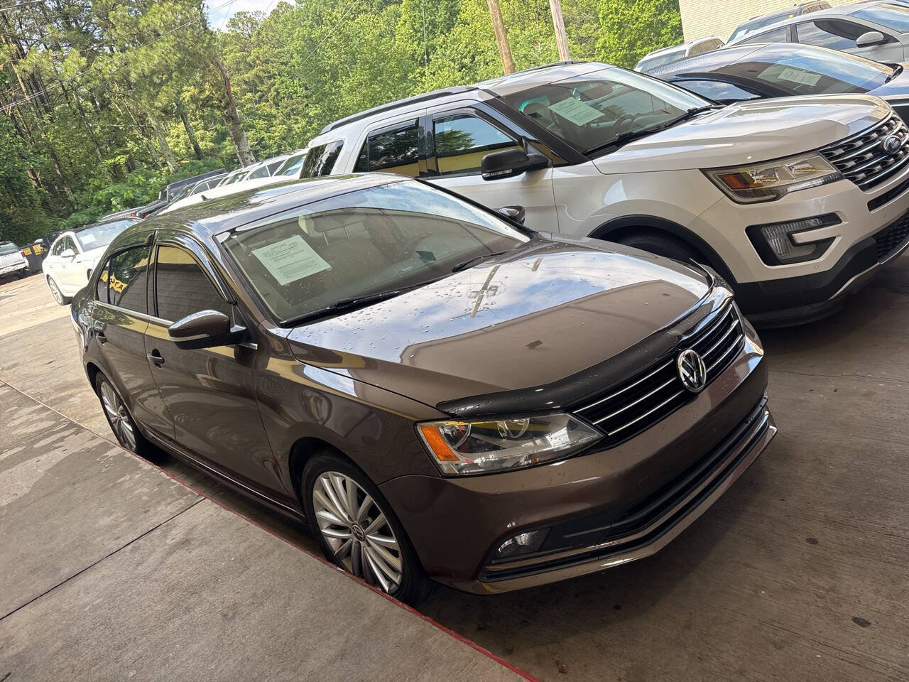 Used 2016 Volkswagen Jetta SEL FWD image 2