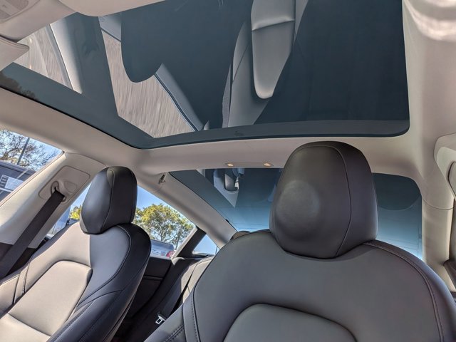 Used 2019 Tesla Model 3 Mid Range image 14