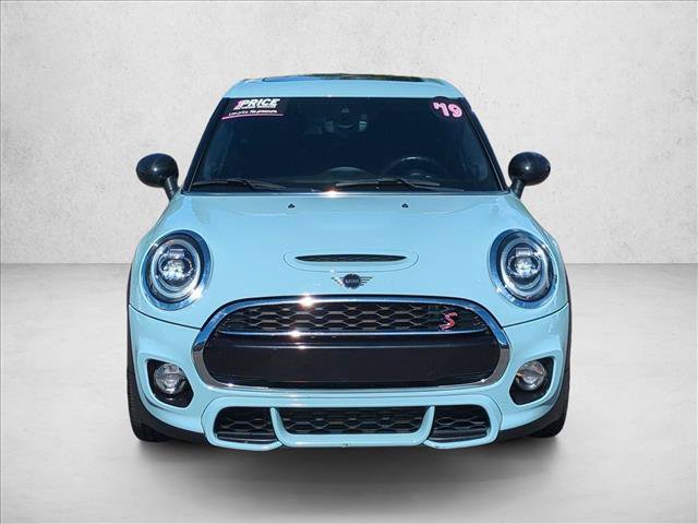 Used 2019 MINI Cooper S w/ Signature Upholstery Package FWD image 2