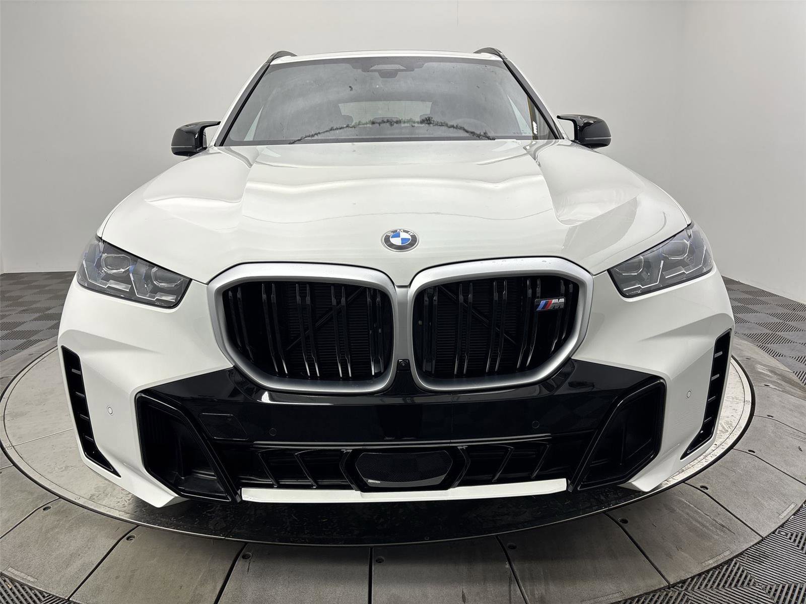 New 2026 BMW X5 M60i image 14