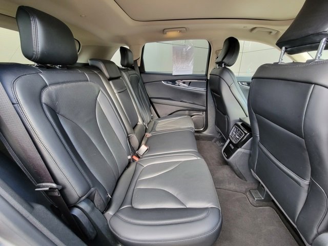 Used 2022 Lincoln Nautilus Reserve image 22