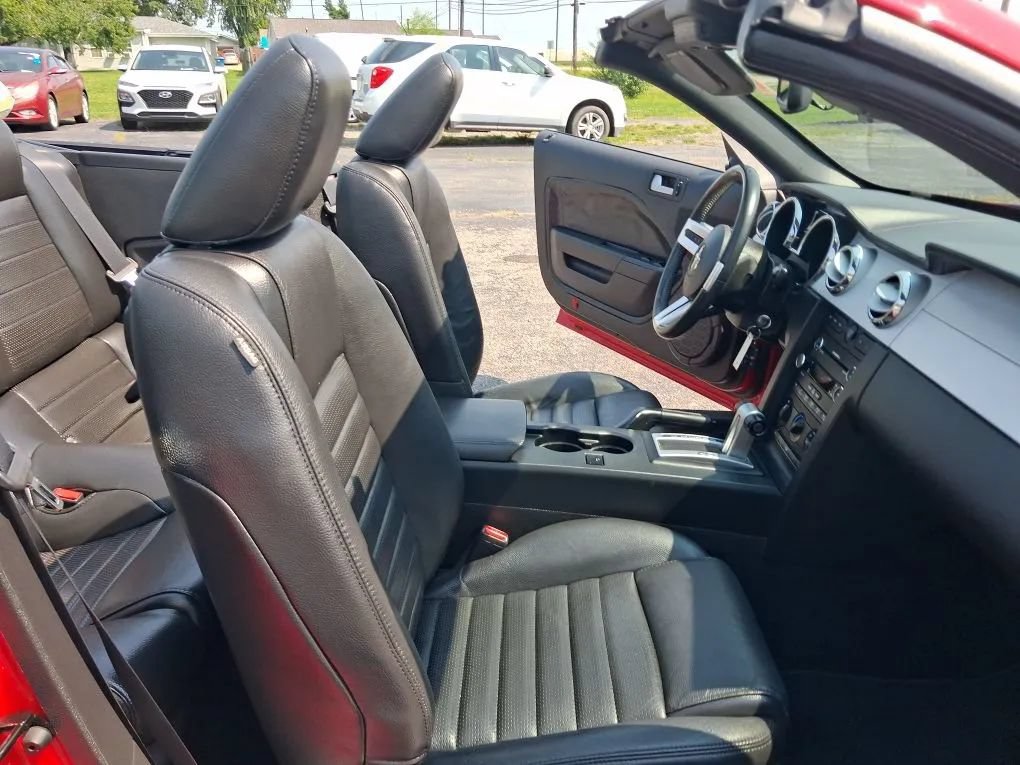 Used 2008 Ford Mustang GT RWD image 34