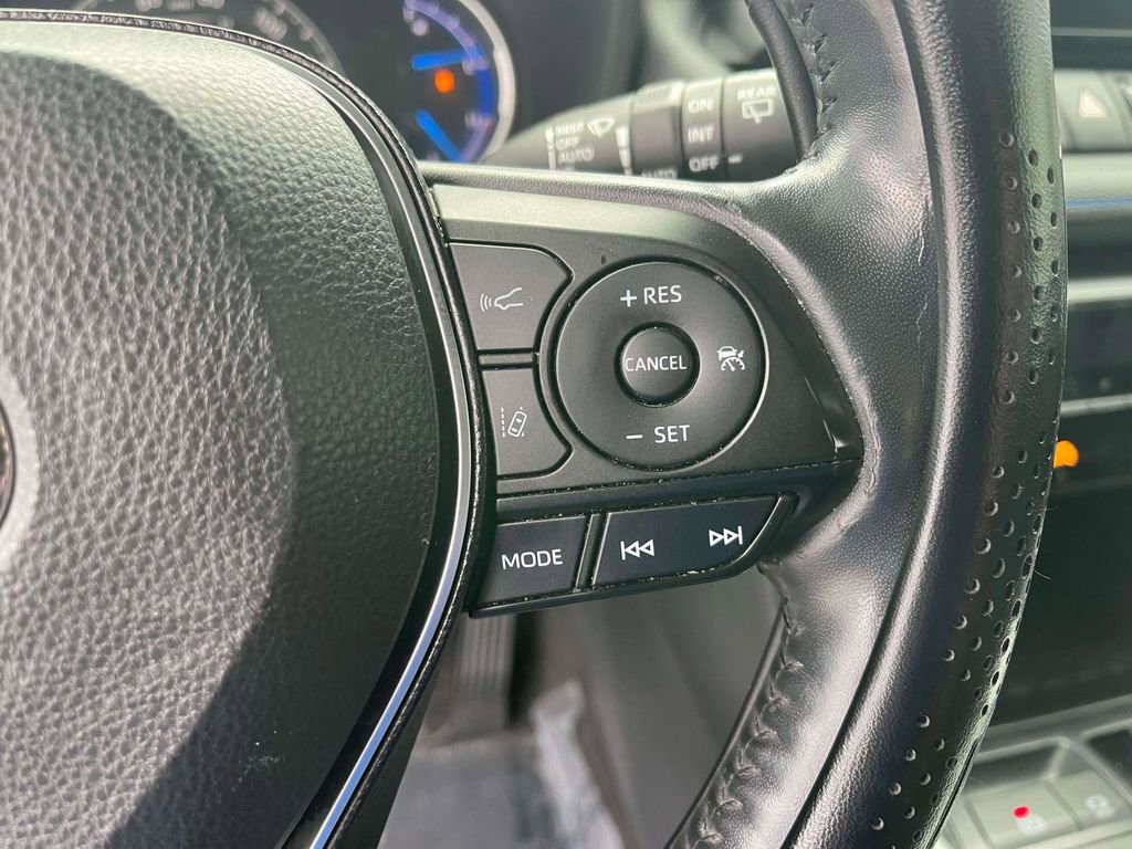 Used 2020 Toyota RAV4 XSE w/ XSE Grade Weather Package image 19