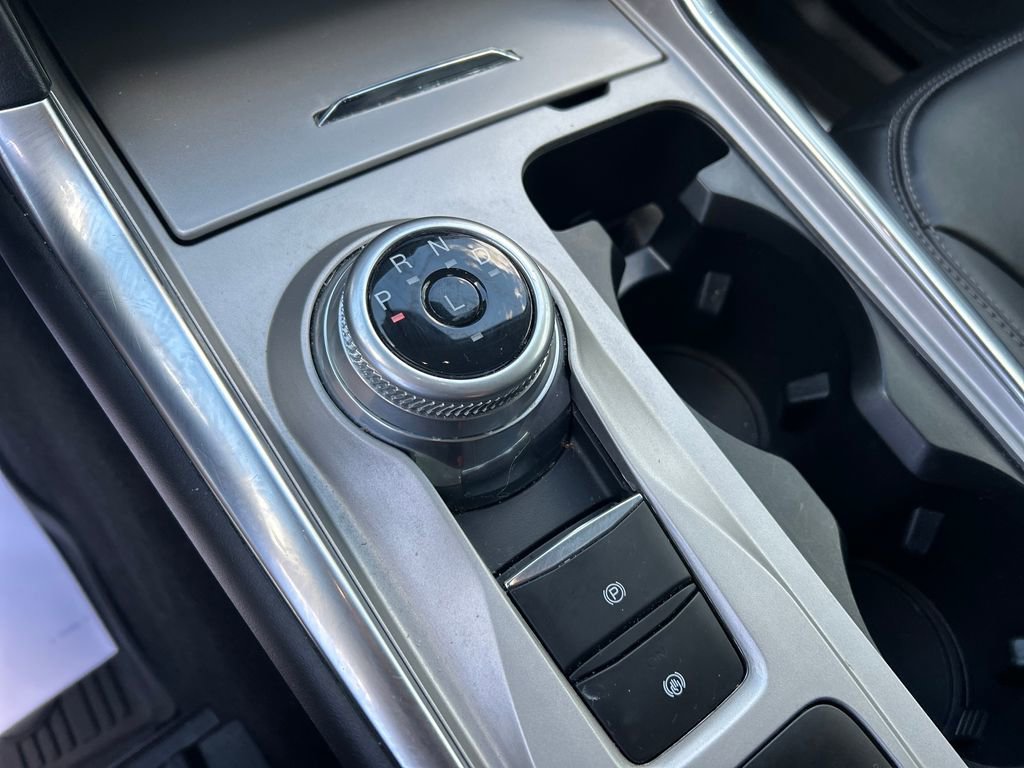 Used 2023 Ford Explorer XLT w/ Equipment Group 202A RWD image 33