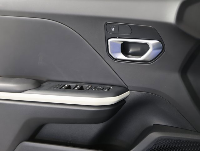 New 2025 Kia K4 GT-Line image 25