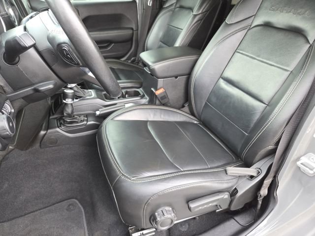 Used 2019 Jeep Wrangler Unlimited Sahara w/ Safety Group image 33