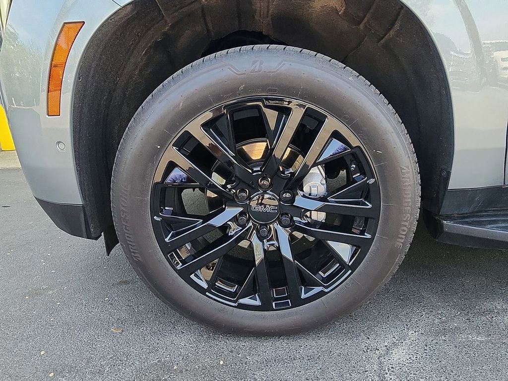 Certified 2025 GMC Yukon Elevation w/ Elevation Premium Package AWD/4WD image 33