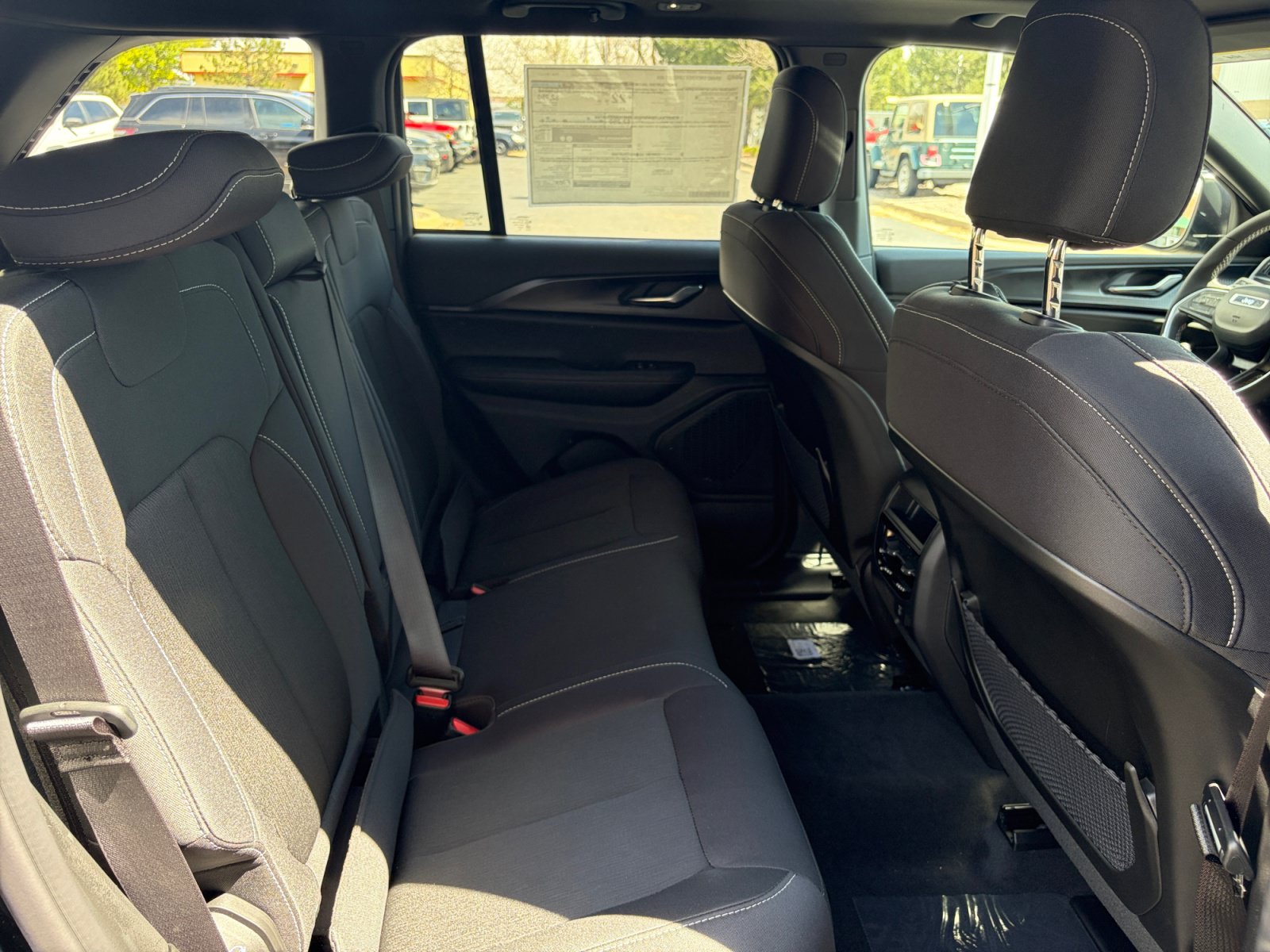 New 2026 Jeep Grand Cherokee Laredo X AWD/4WD image 23