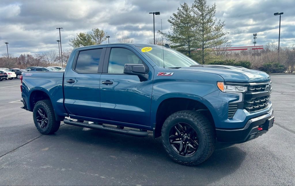 Used 2024 Chevrolet Silverado 1500 LT Trail Boss w/ Convenience Package II image 9