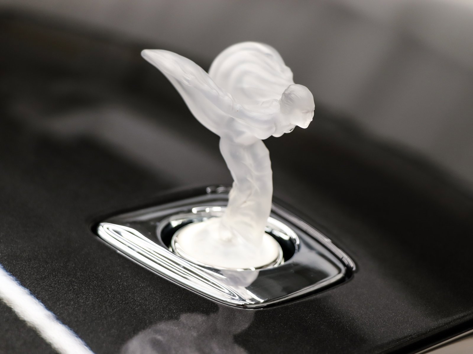 Used 2024 Rolls-Royce Spectre w/ Spectre Launch Package image 72