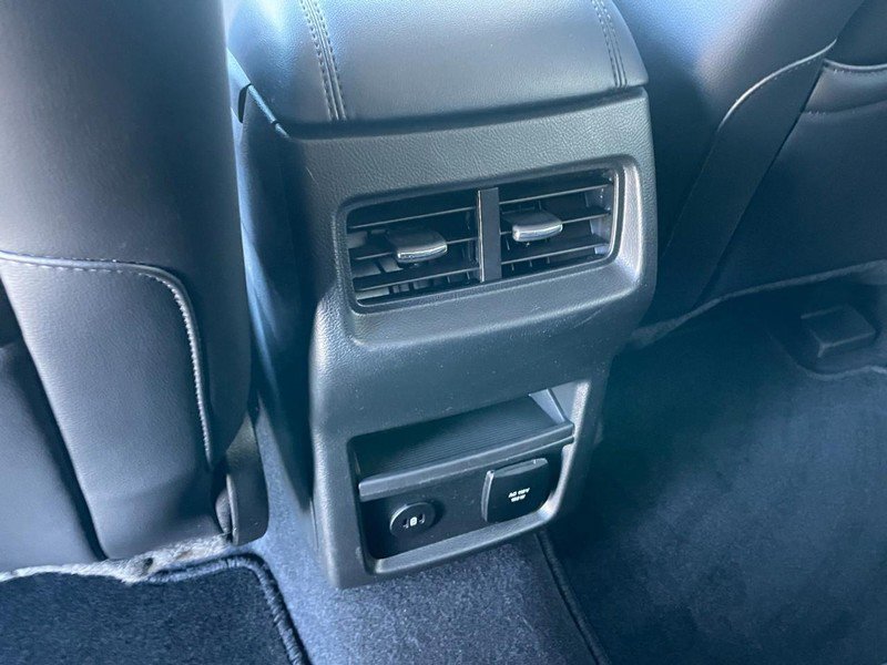 Used 2024 Ford Edge SEL w/ Convenience Package image 17