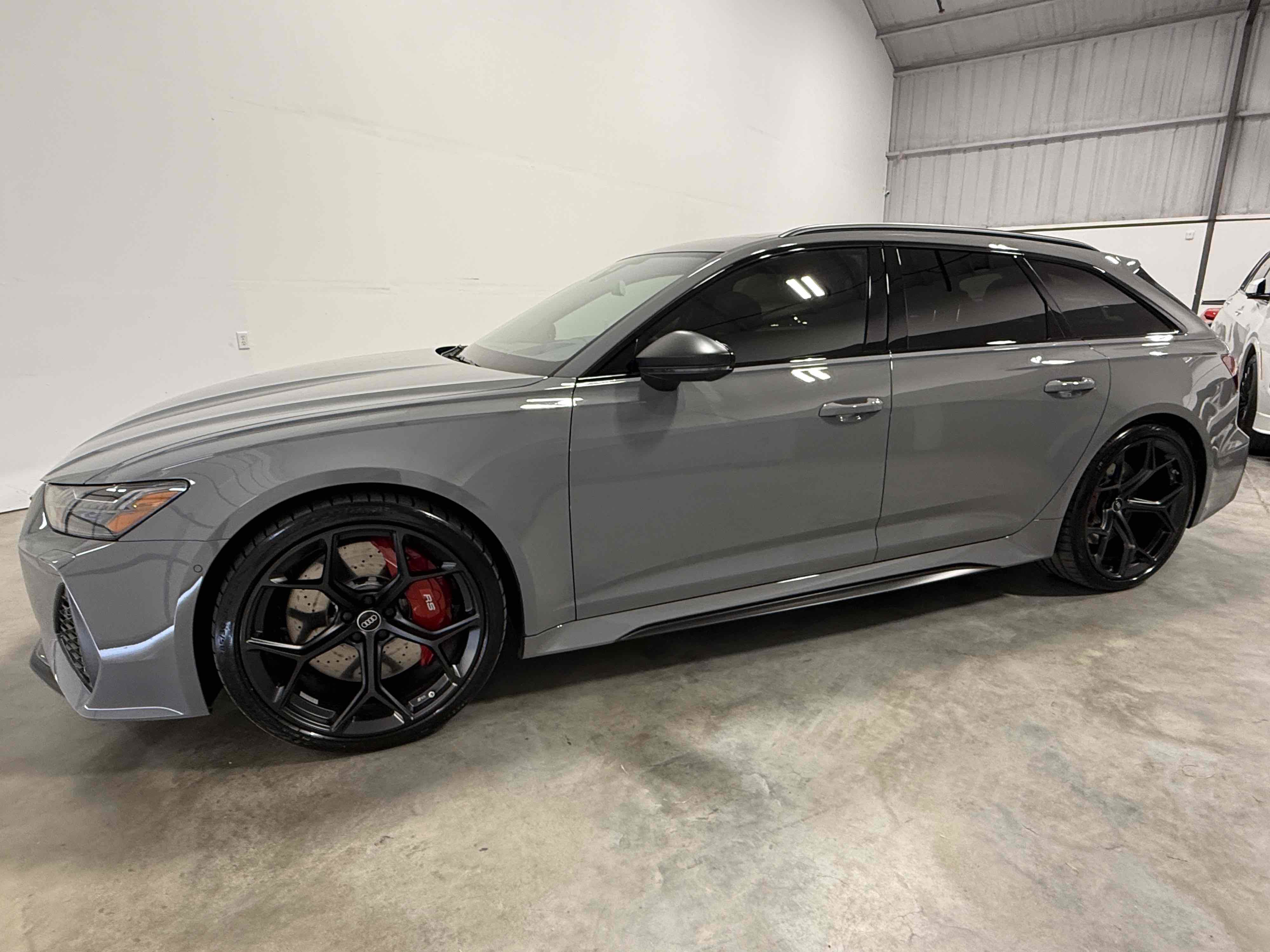 Used 2025 Audi RS 6 performance w/ Matte Carbon Package AWD/4WD image 7