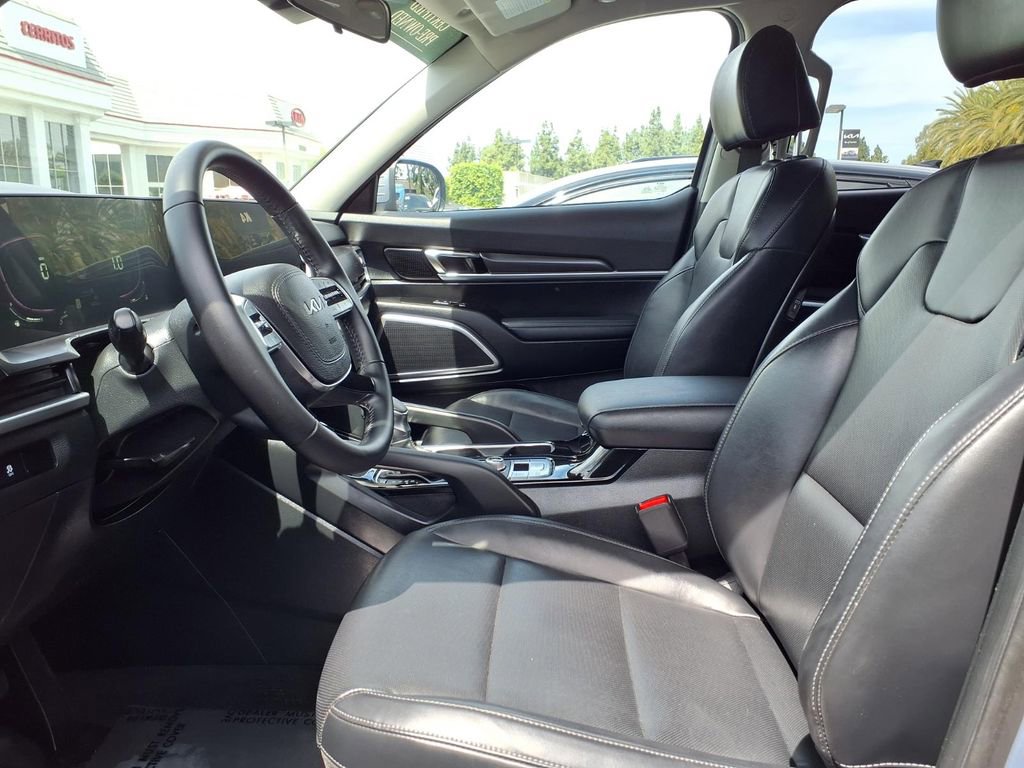 Certified 2023 Kia Telluride S image 8
