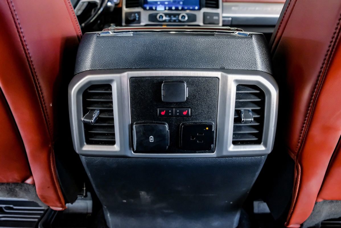 Used 2022 Ford F450 Platinum w/ FX4 Off-Road Package image 37