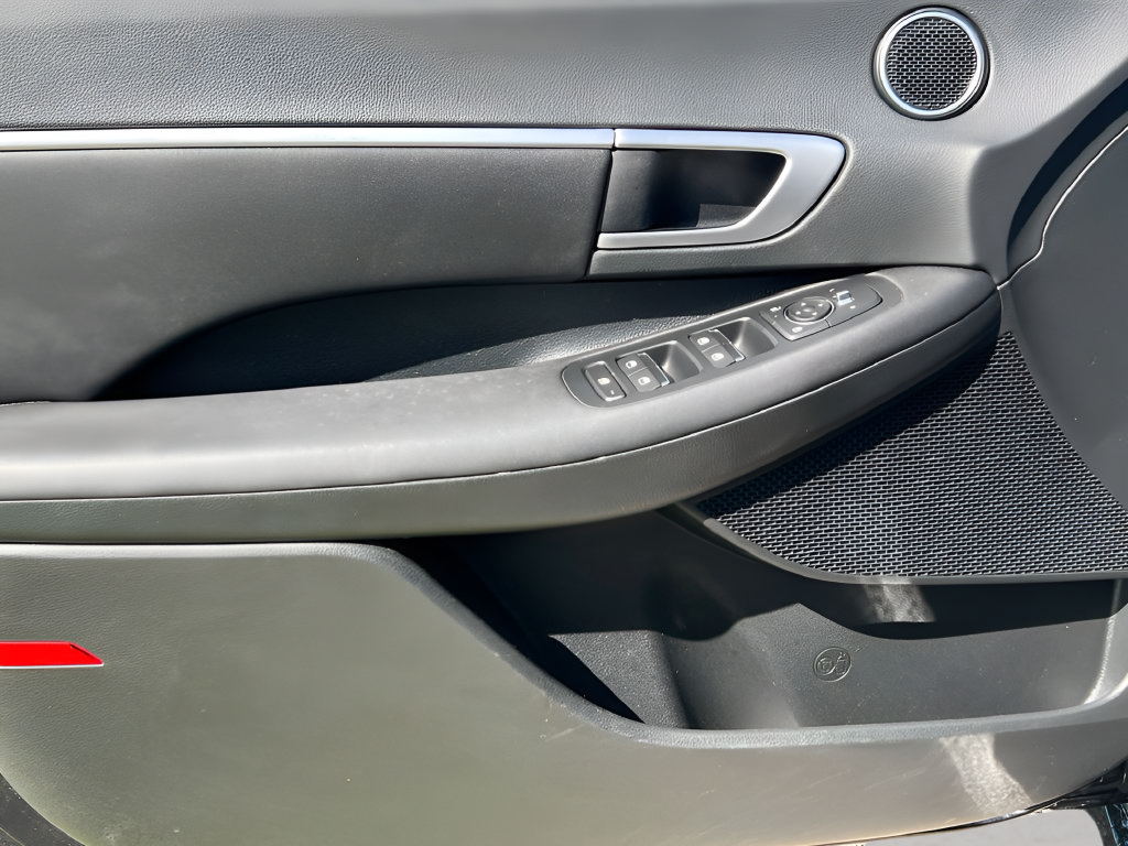 Used 2024 Hyundai Sonata SEL AWD/4WD image 12