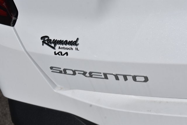 New 2026 Kia Sorento LX FWD image 15