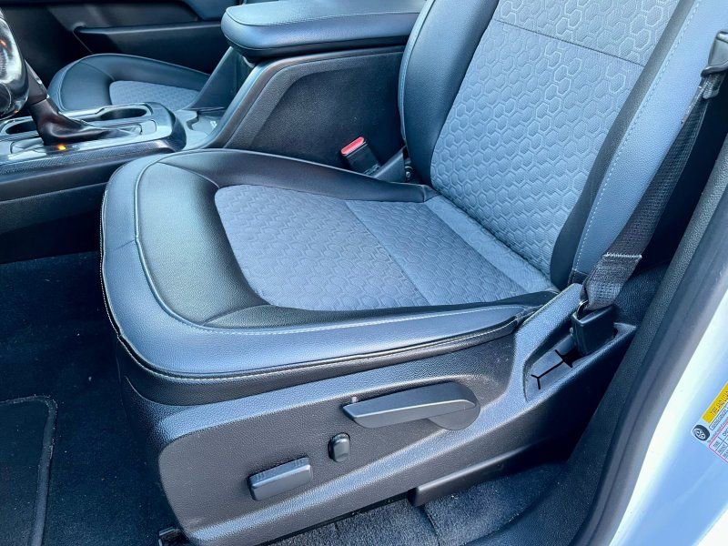 Used 2021 Chevrolet Colorado Z71 w/ Safety Package image 10