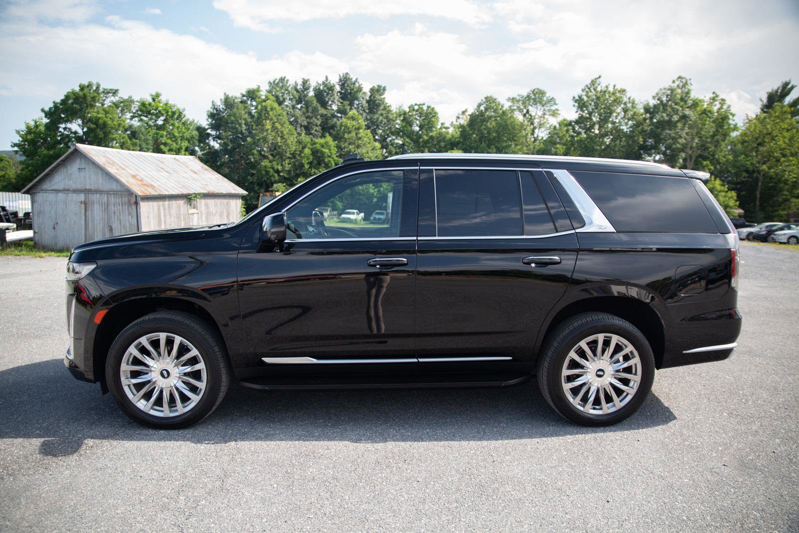 Used 2022 Cadillac Escalade Premium Luxury image 7