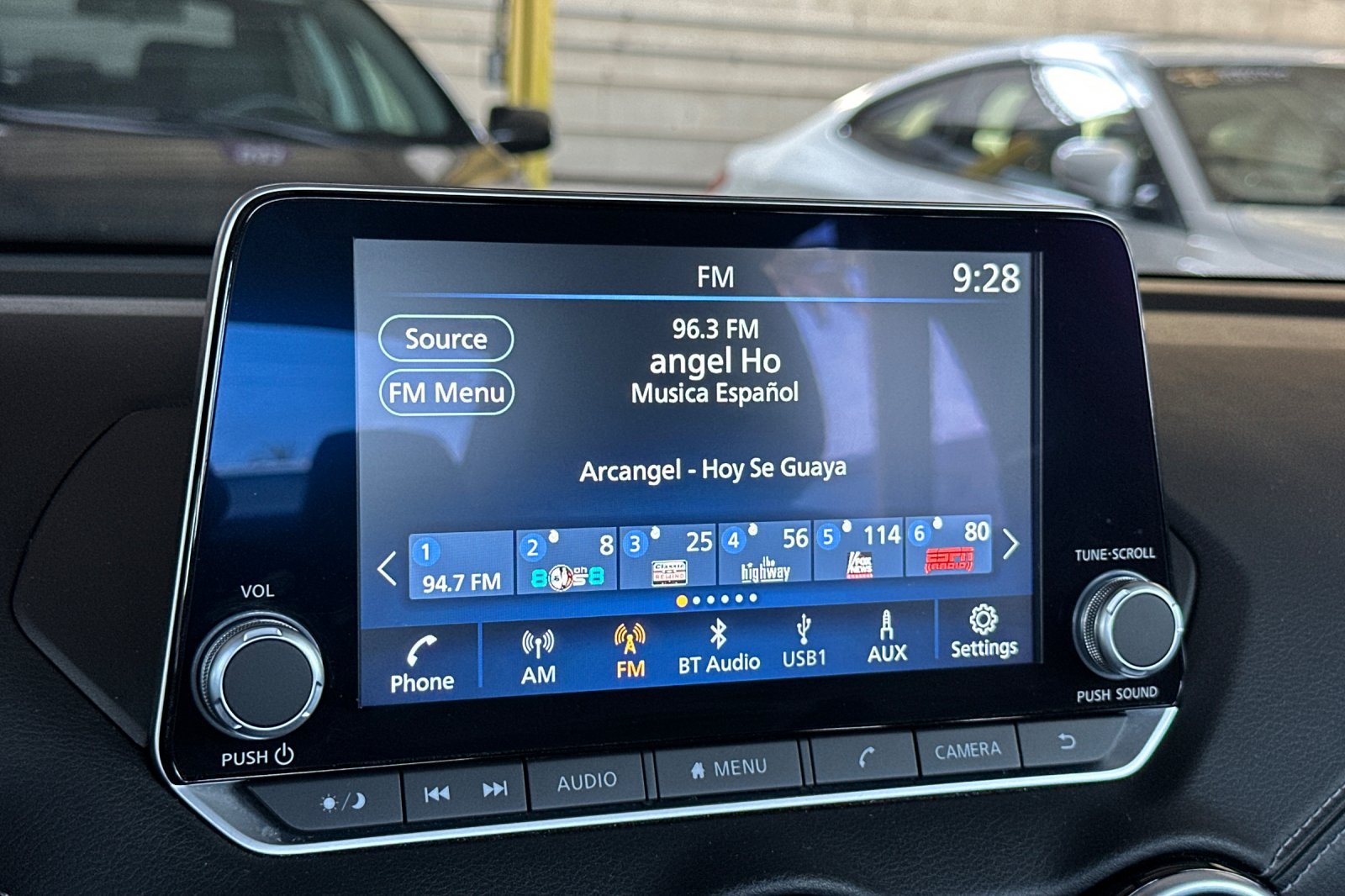 Used 2024 Nissan Sentra SV FWD image 18