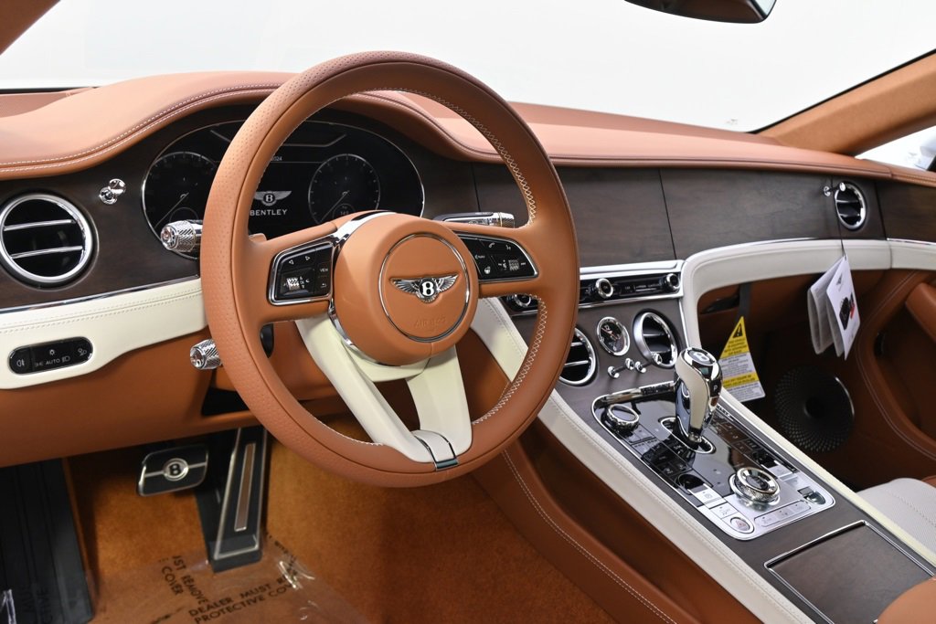 Used 2024 Bentley Continental GT image 11