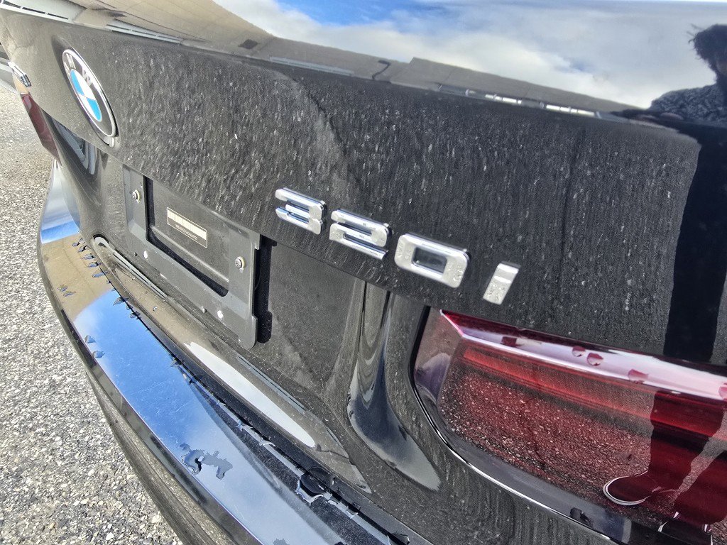 Used 2016 BMW 320i xDrive Sedan image 10