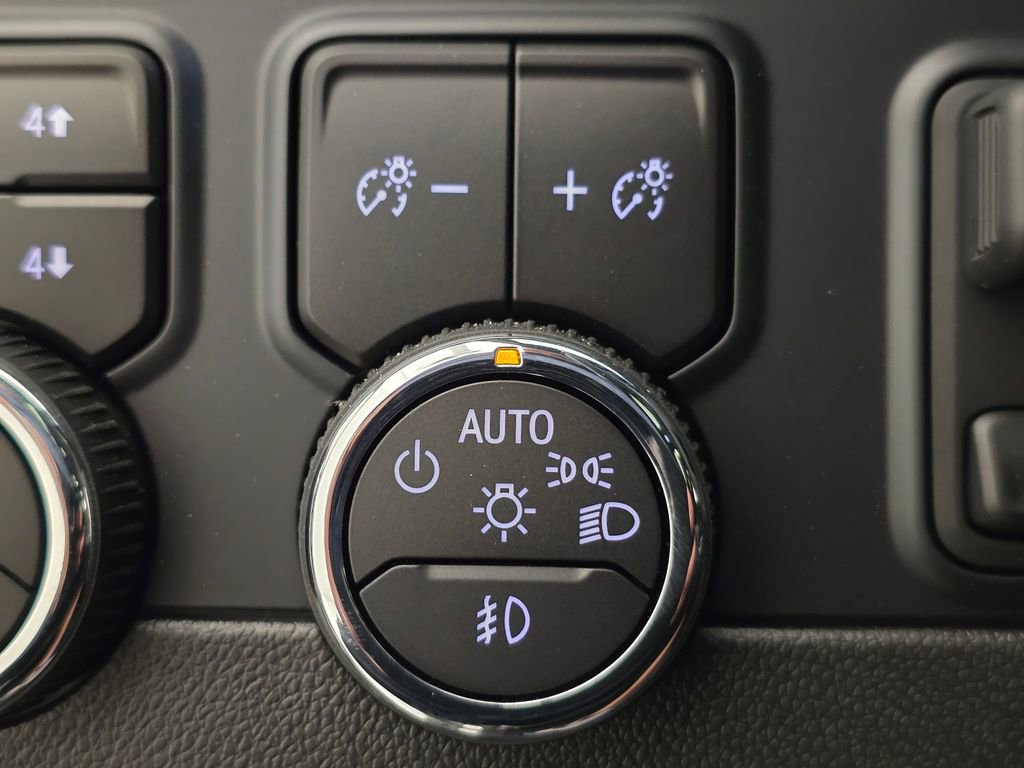 New 2025 Chevrolet Suburban Z71 w/ Z71 Off-Road Package AWD/4WD image 9