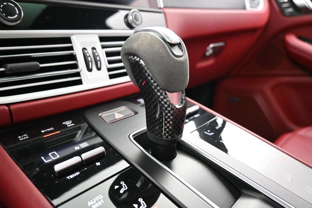 Certified 2022 Porsche Macan GTS AWD/4WD image 22