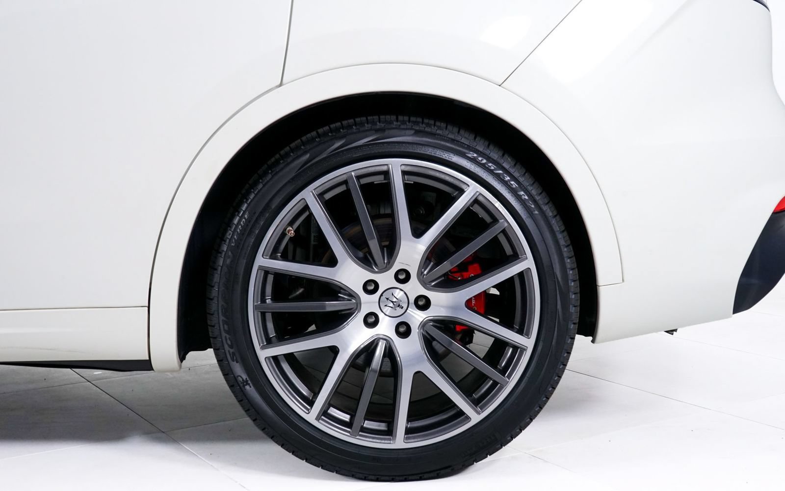 Used 2022 Maserati Levante Modena AWD/4WD image 12