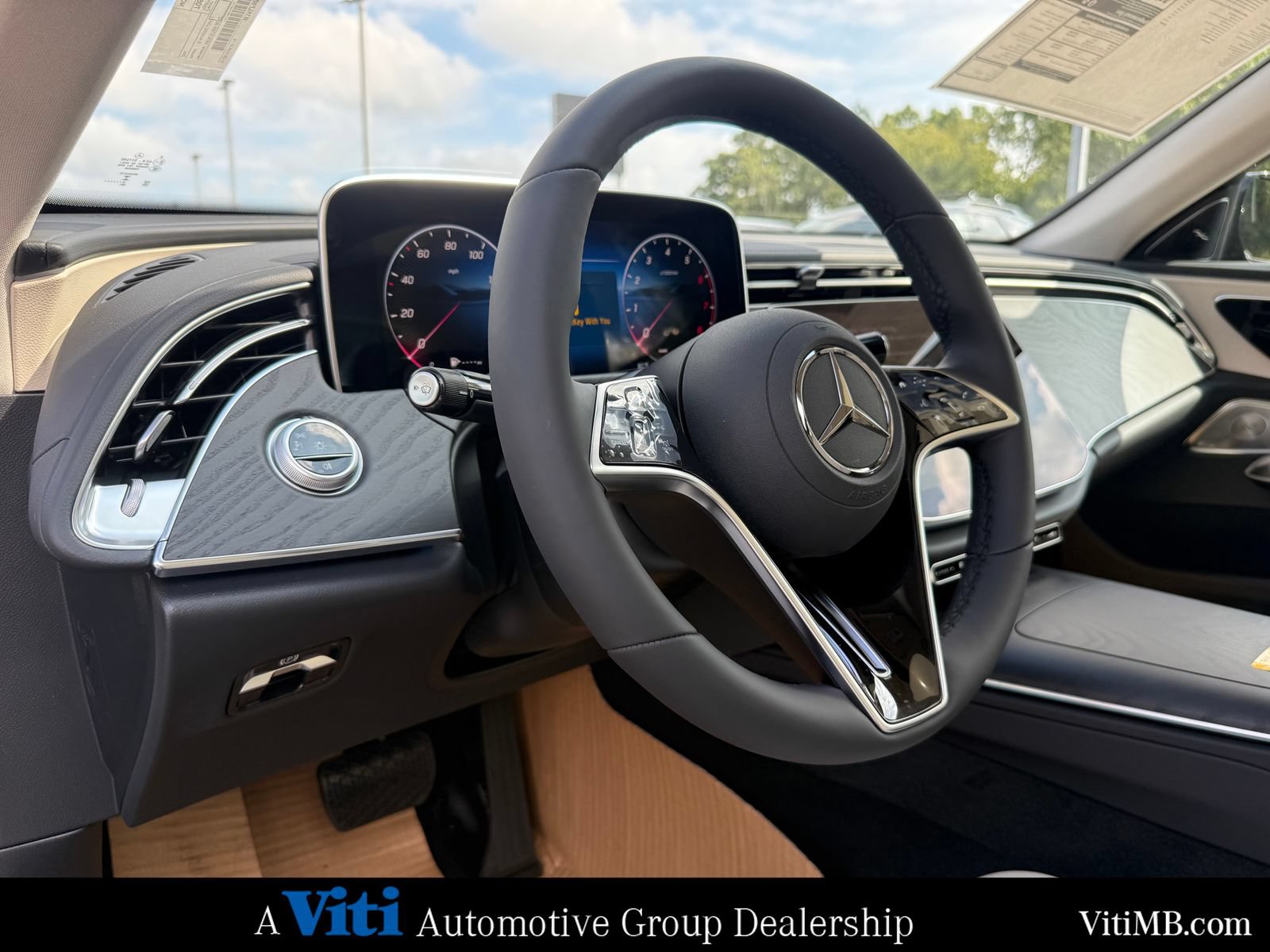 New 2027 Mercedes-Benz E 450 4MATIC Sedan image 12
