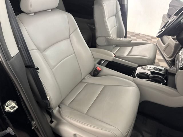 Used 2019 Honda Pilot Touring image 31