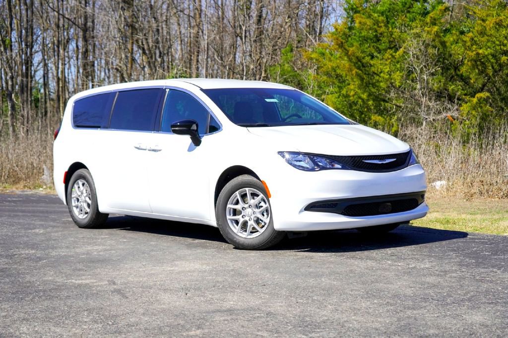 New 2026 Chrysler Voyager LX FWD image 2