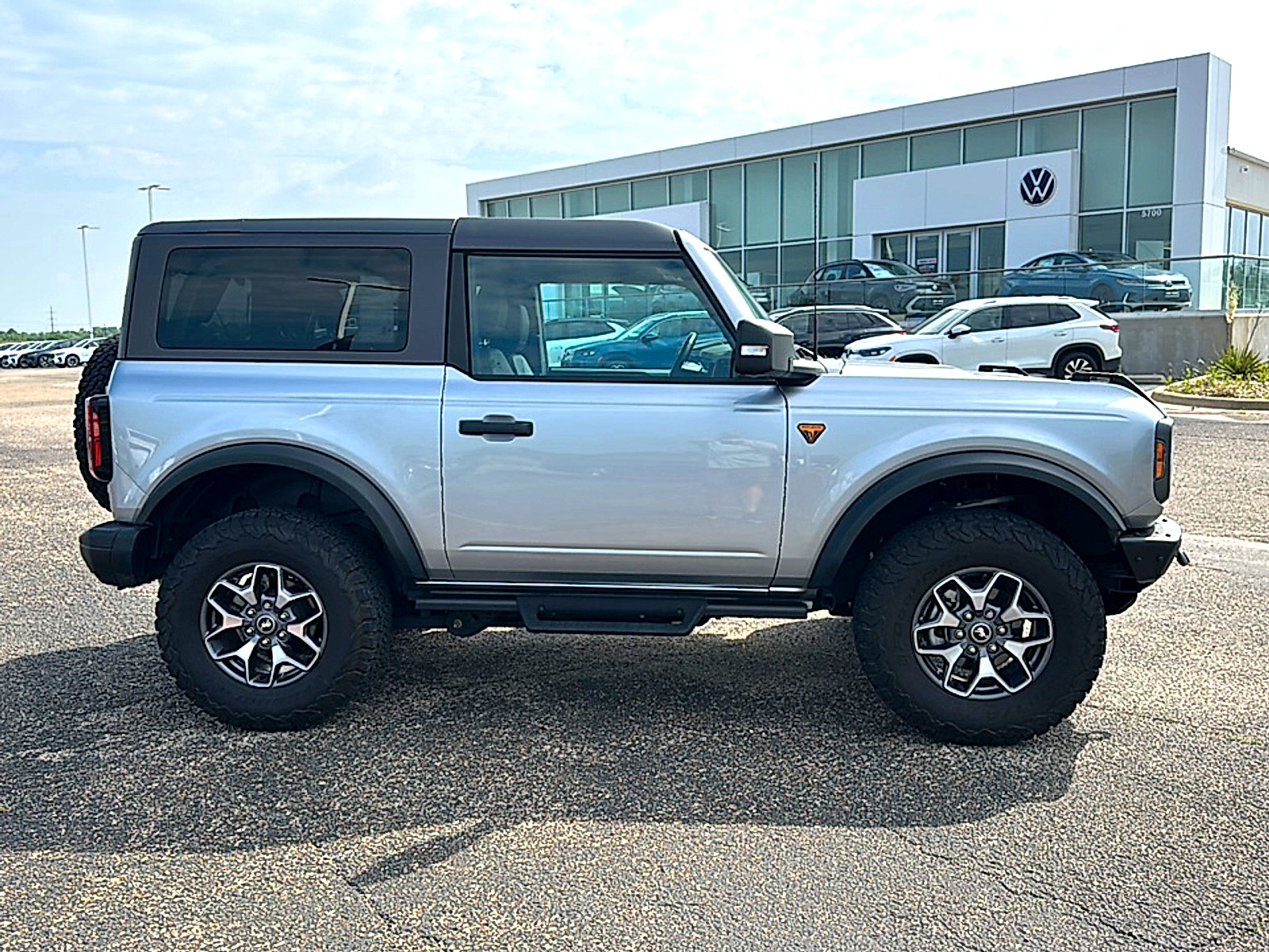 Used 2023 Ford Bronco Badlands AWD/4WD image 9