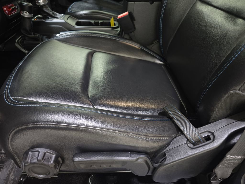 Used 2021 Jeep Wrangler Unlimited Rubicon 4xe w/ Steel Bumper Group image 29