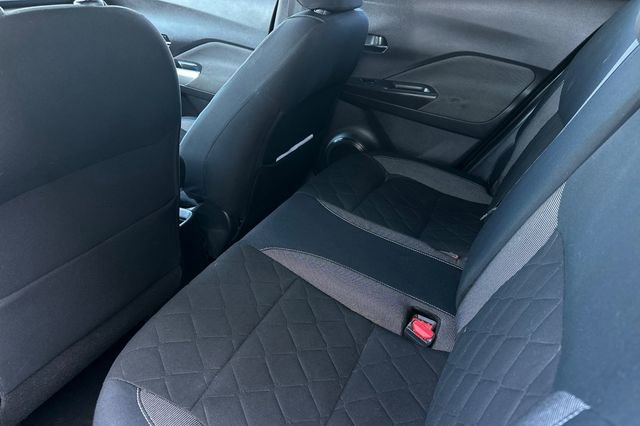 Used 2018 Nissan Kicks SV image 13