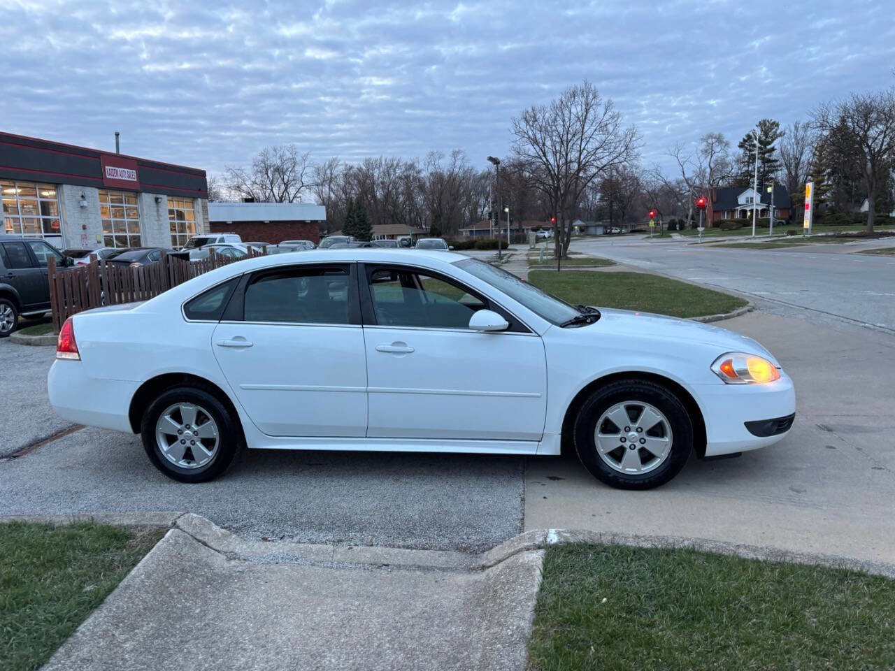 Used 2011 Chevrolet Impala LT image 10