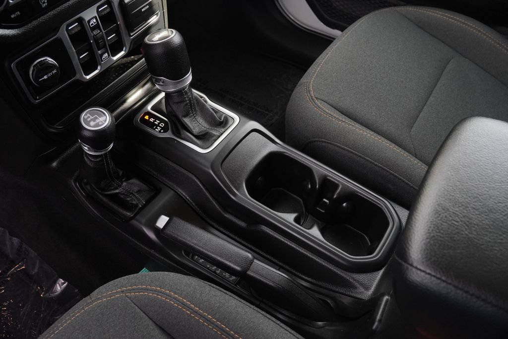 Certified 2025 Jeep Wrangler Unlimited Sport AWD/4WD image 26