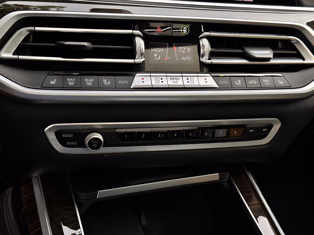 Used 2020 BMW X7 xDrive40i w/ Premium Package AWD/4WD image 12
