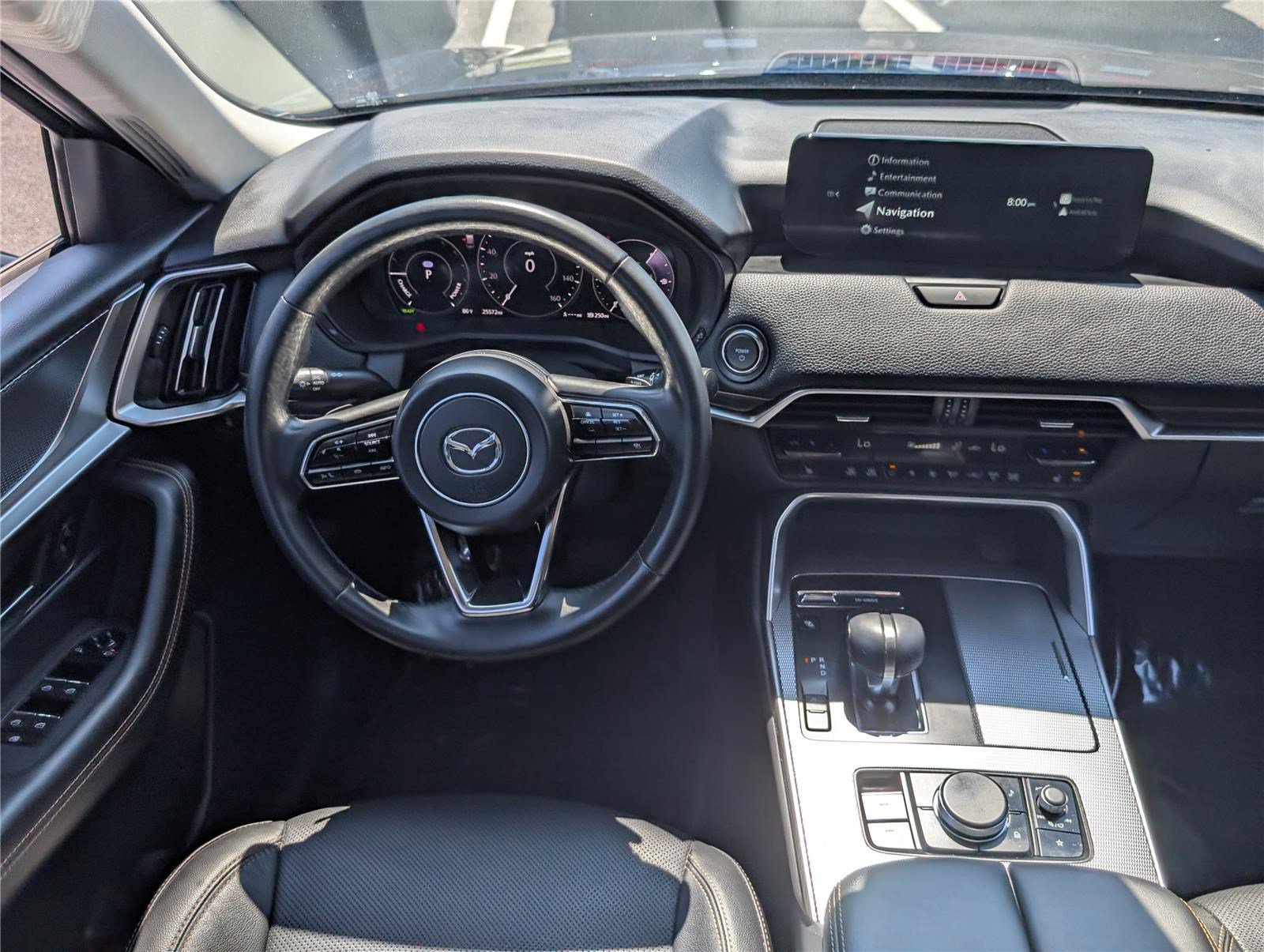 Used 2024 MAZDA CX-90 Plug-In Hybrid w/ Preferred AWD/4WD image 18