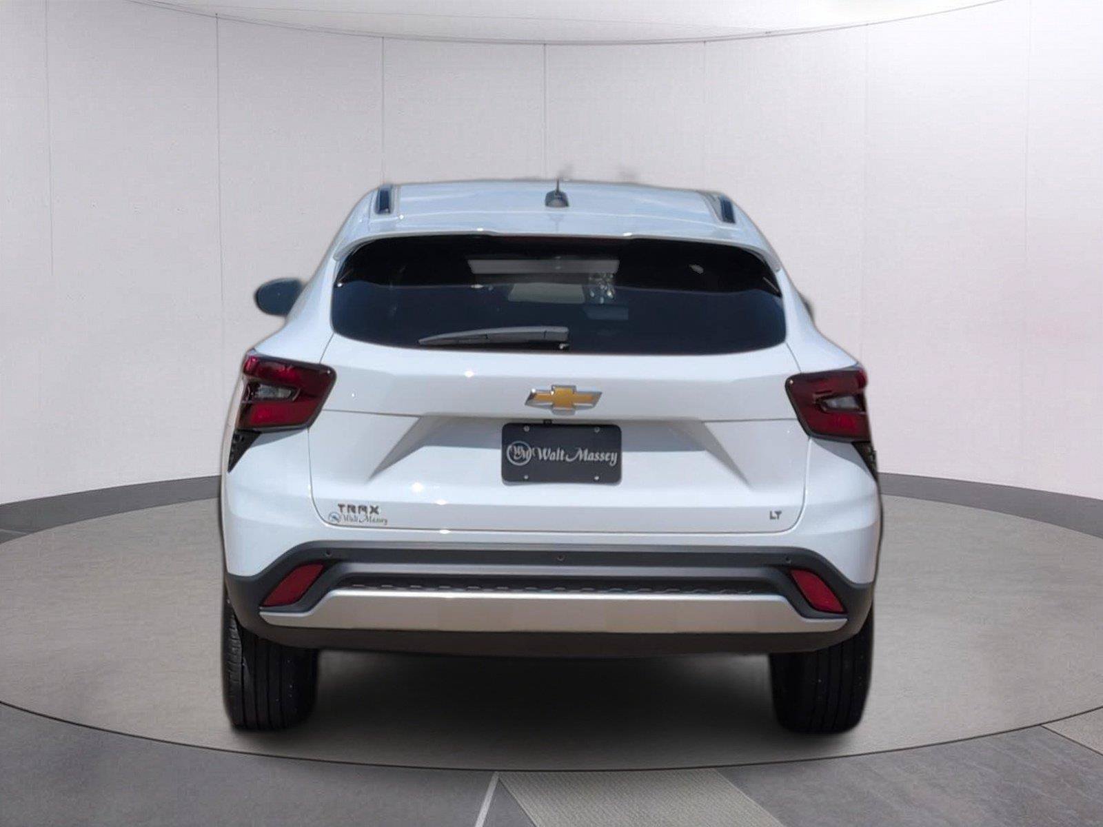 Certified 2025 Chevrolet Trax LT w/ Driver Confidence Package FWD image 4
