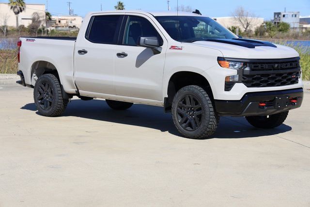 New 2026 Chevrolet Silverado 1500 Custom Trail Boss AWD/4WD image 1
